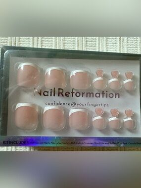 New NailReformation French Tip Press-On Toe Nails - Soft Pink